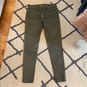 American Eagle army green pants size 4